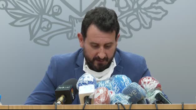 Vídeo: El alcalde de Badalona renuncia tras ser detenido saltándose el estado de alarma en estado de embriaguez
