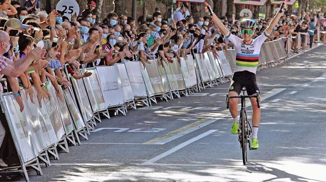Fotos de la segunda prueba de la Navarra Women's Elite Classic