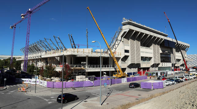 Imagen tomada en la tarde de ayer en la que se observa el avance de las obras de El Sadar.