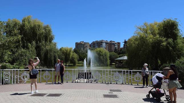El jardín japonés, diseñado por técnicos de la ciudad hermana de Yamaguchi, es uno de los atractivos de la zona.