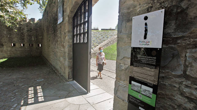 Imagen de la entrada al Fortín de San Bartolomé, donde se encuentra el Centro de Interpretación de las Fortificaciones de Pamplona.