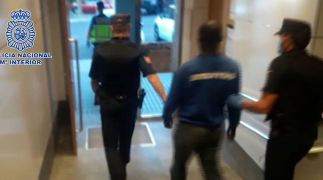 Vídeo: Desmantelan dos organizaciones de tráfico de inmigrantes tras una investigación en Navarra