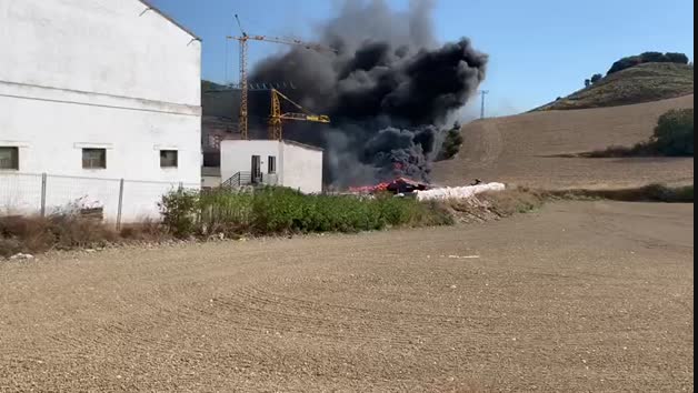 Incendio en una finca de Campanas