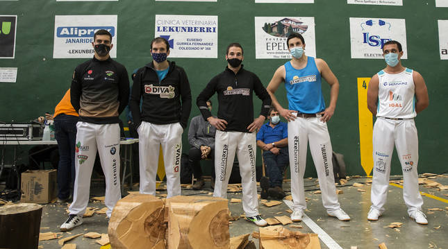 De izquierda a derecha, los cinco clasificados a la final: Iker Vicente, Jon Rekondo, Eneko Saralegi, Rubén Saralegi y Oier Kañamares.