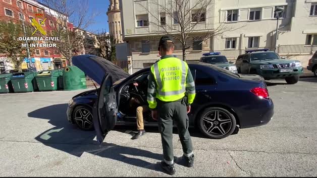 Desarticulada una banda que vendía coches de ocasión con los kilómetros trucados