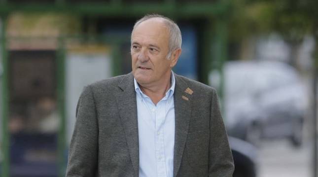 Luis Ibero, a su llegada al Palacio de Justicia de Navarra para declarar en el 'caso Osasuna', en octubre de 2015.