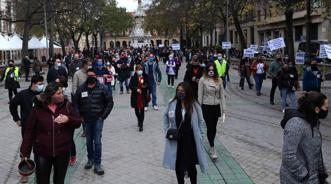 Imagen de la manifestación de la hostelería el pasado domingo en el Paseo de Sarasate, de Pamplona.