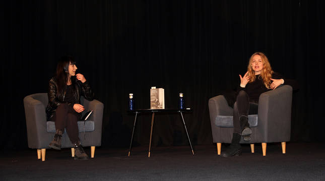 La cantautora Christina Rosenvinge presenta en Tudela su libro 'Debut'