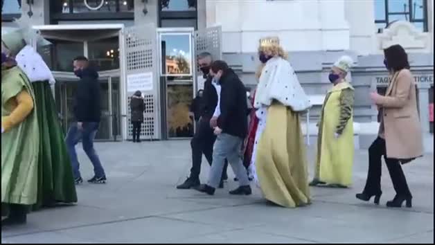 Almeida se arranca a bailar el Jerusalema
