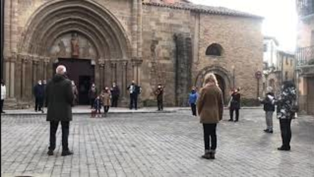 Música y gigantes infantiles en un día de San Sebastián sin actos oficiales en Sangüesa