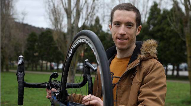 Sergio Rodríguez quiere seguir siendo ciclista profeisonal, y espera conseguir buenas noticias en breve.