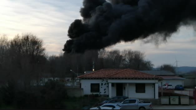 Vídeo del incendio en una granja de Barásoain