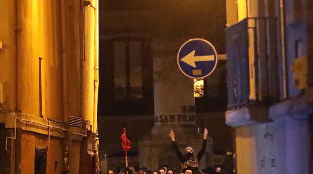 Imágenes de los disturbios tras la manifestación a favor de Pablo Hasel en Pamplona