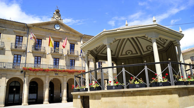 Plaza Francisco de Navarra de Tafalla.