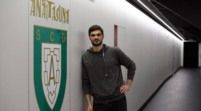 Foto de Ruslan Dashko, lateral zurdo del Helvetia Anaitasuna.