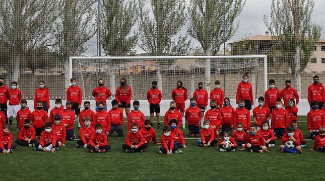 Fotos de los participantes en el Campus de Semana Santa de la Fundación Osasuna en Sangüesa