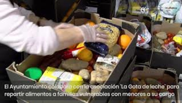 Vídeo del reparto de alimentos en Pamplona a familias vulnerables
