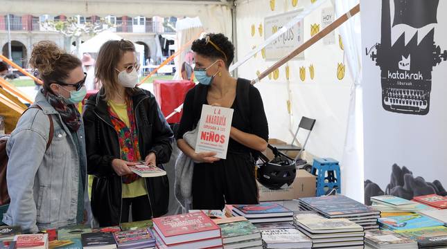 Día del libro en la Plaza del Castillo de Pamplona