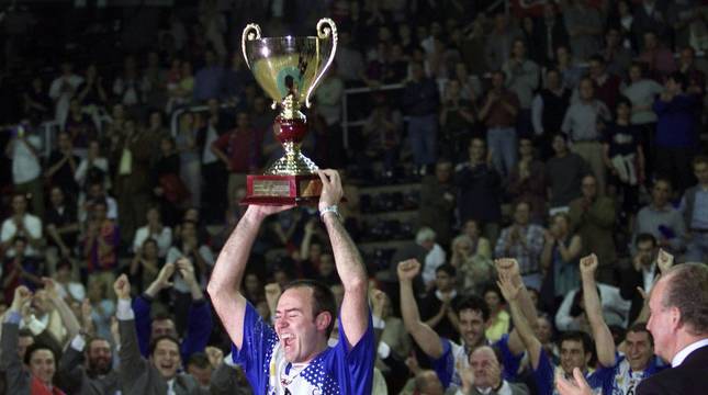 Vive en imagenes la Copa de Europa lograda por Portland San Antonio en 2001