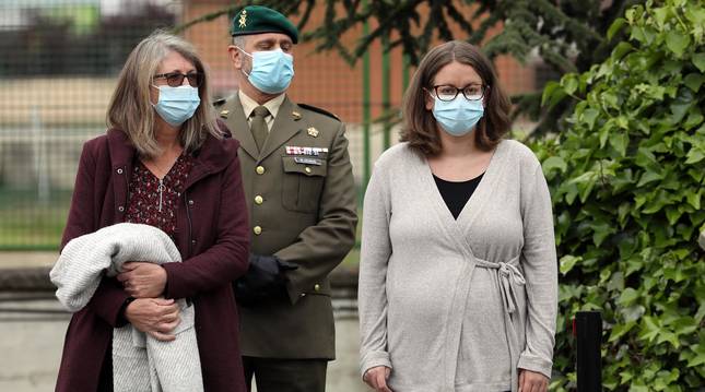 Margarita Robles visita el Regimiento de Infantería 'América' 66