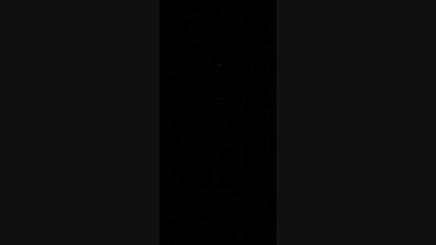 Paso de los satélites de SpaceX desde el cielo de Tierra Estella