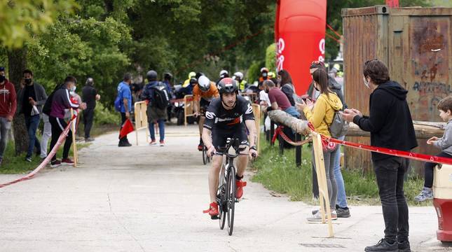 Fotos de la Half Triathlon Pamplona-Iruña de este sábado