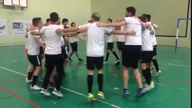 Vídeo de la celebración de los jugadores de Tafatrans tras meterse en la fase de ascenso a Segunda División