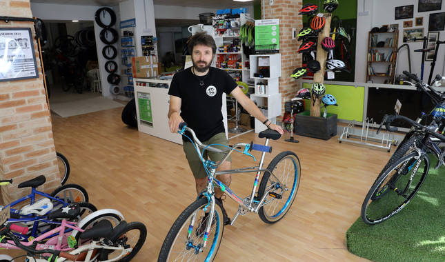 José Pérez Hinojosa, responsable de Segundociclo, en el espacio CicloLab de la Rochapea.