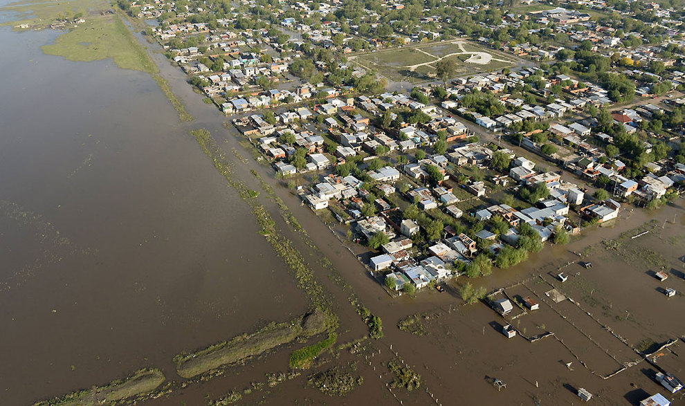 Al menos 54 muertos por las inundaciones en Argentina  Noticias de