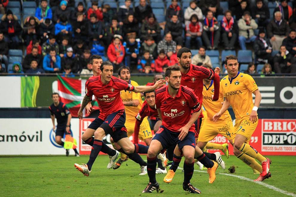 Un Osasuna mermado por las bajas se pone al día en Vitoria | Noticias