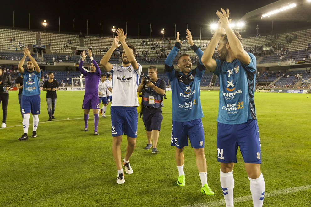 Un Heliodoro lleno acoge el primer duelo entre el Tenerife y el Getafe - Noticias de Fútbol en ...