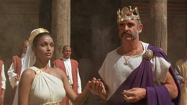 Fotograma de la película El hombre que pudo reinar, de 1975.