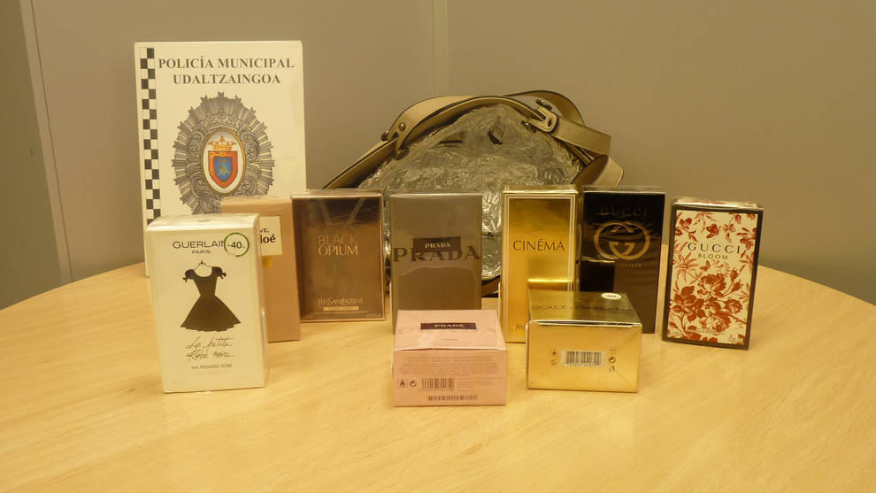 Detenidas dos mujeres por robar perfumes con un valor de 1.000 € en Pamplona