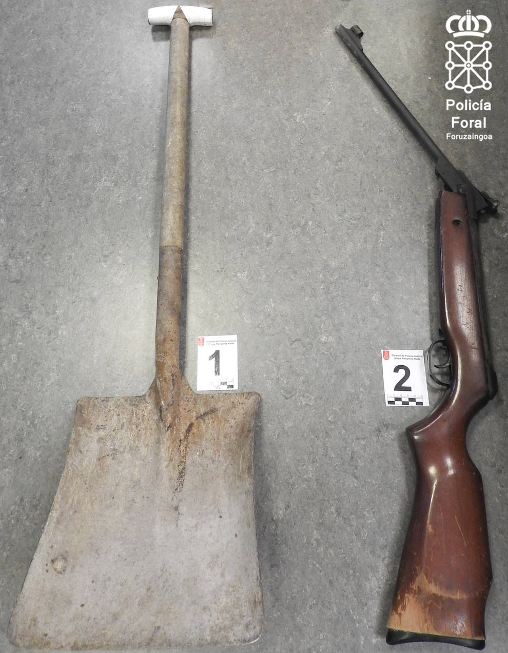 Detenido por amenazar de muerte con un cuchillo a su compañera de piso en Artica