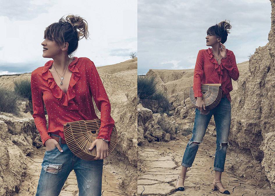 Cómo combinar una blusa de lunares esta primavera