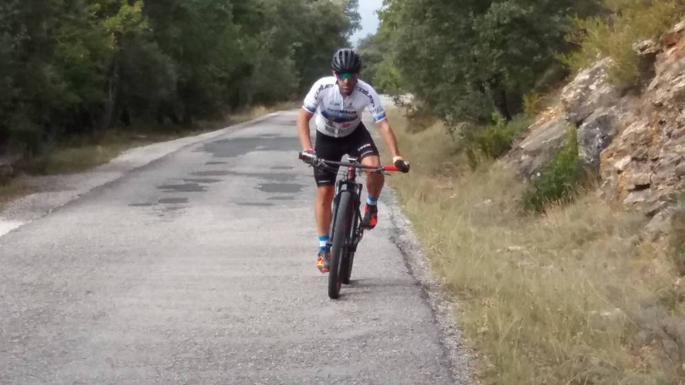 Doce horas de sube y baja en San Cristóbal sin sillín