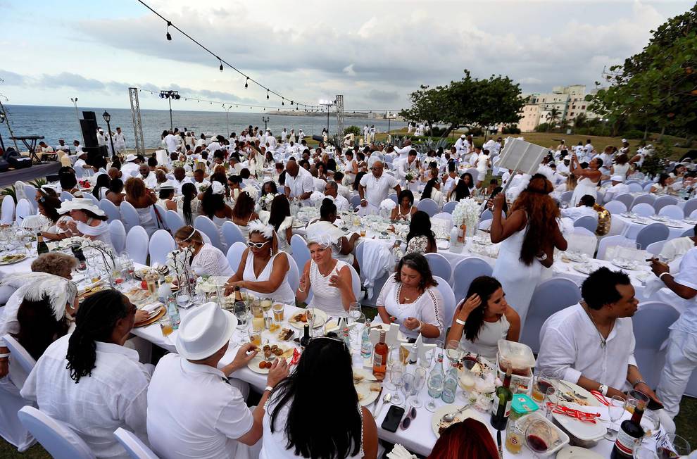  "Le Dîner en Blanc" IN HAVANA: FRENCH PICNIC AND AMERICAN AMBIANCE