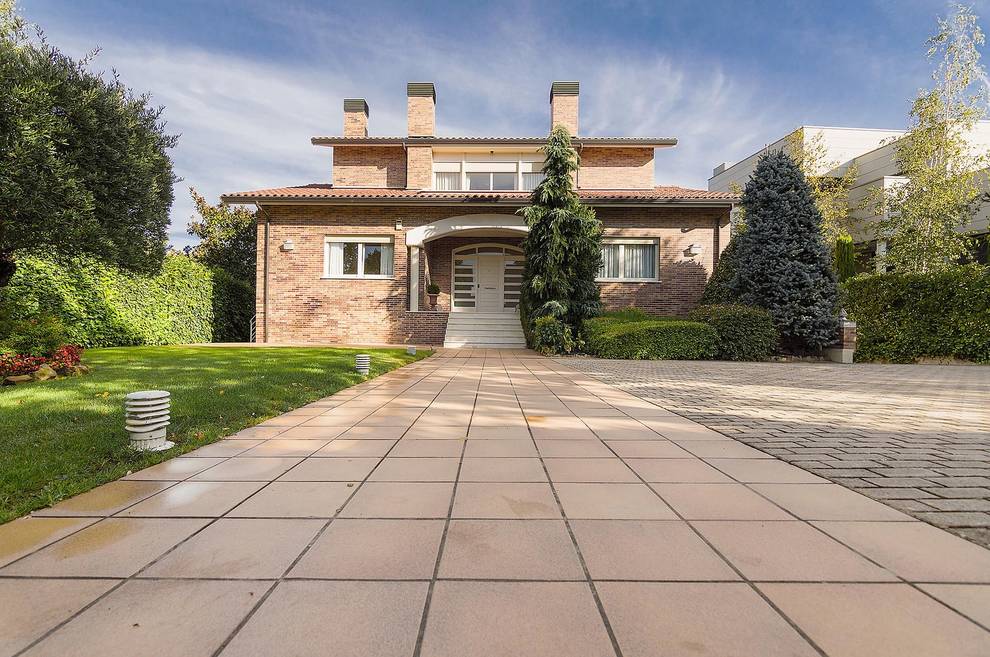 Fotos Unifamilliar En Gorraiz En Un Entorno Privilegiado Diario De Navarra Exquisita presencia, presencia de dios, llena mi vida de tu amor., exquisita presencia, pr. diario de navarra