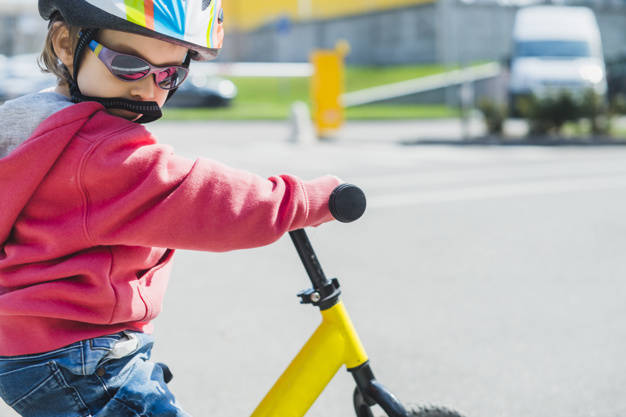 Claves para enseñar a un niño a montar en bici - Cicloescuela