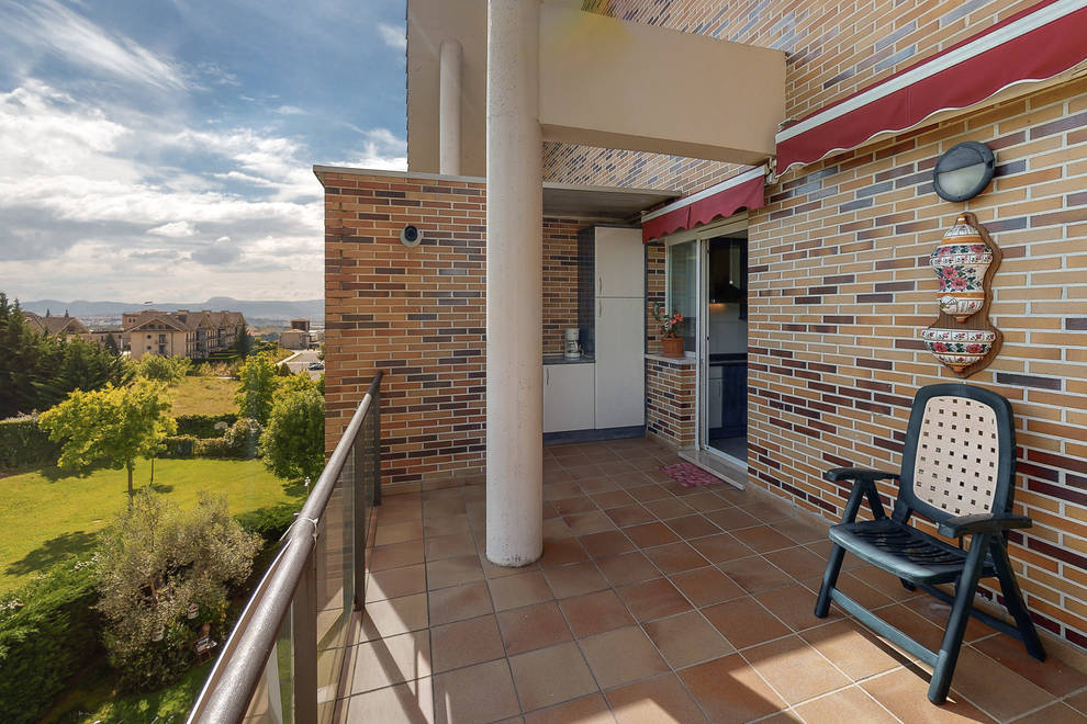 Gorráiz: ático en Egues 56