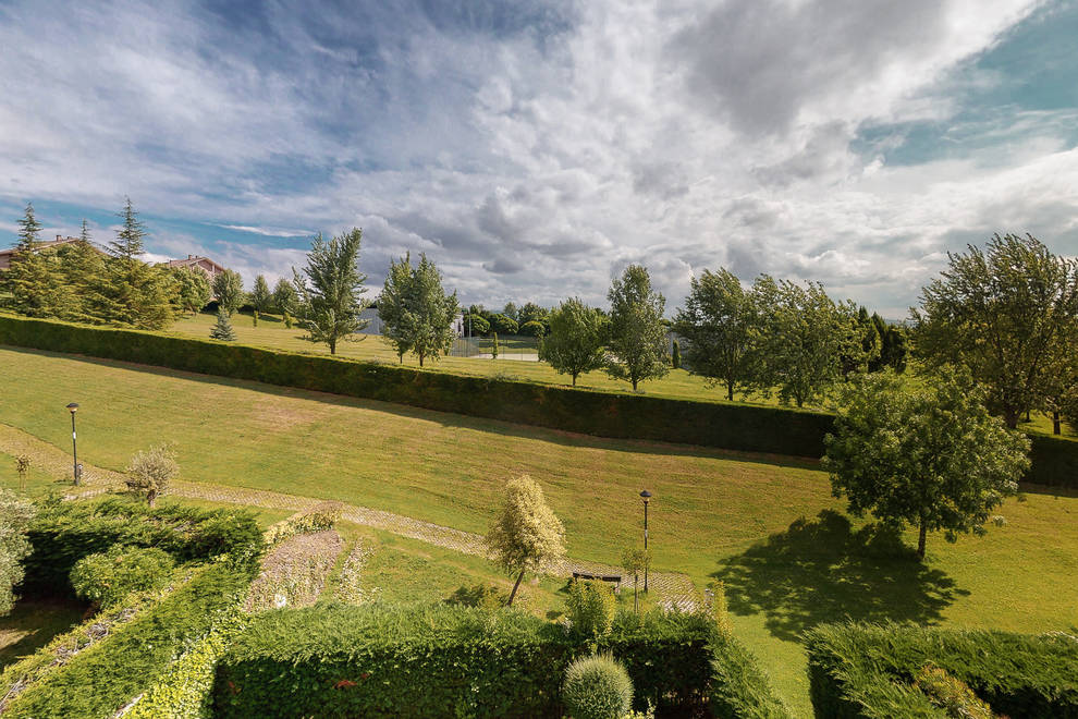 Gorráiz: ático en Egues 56