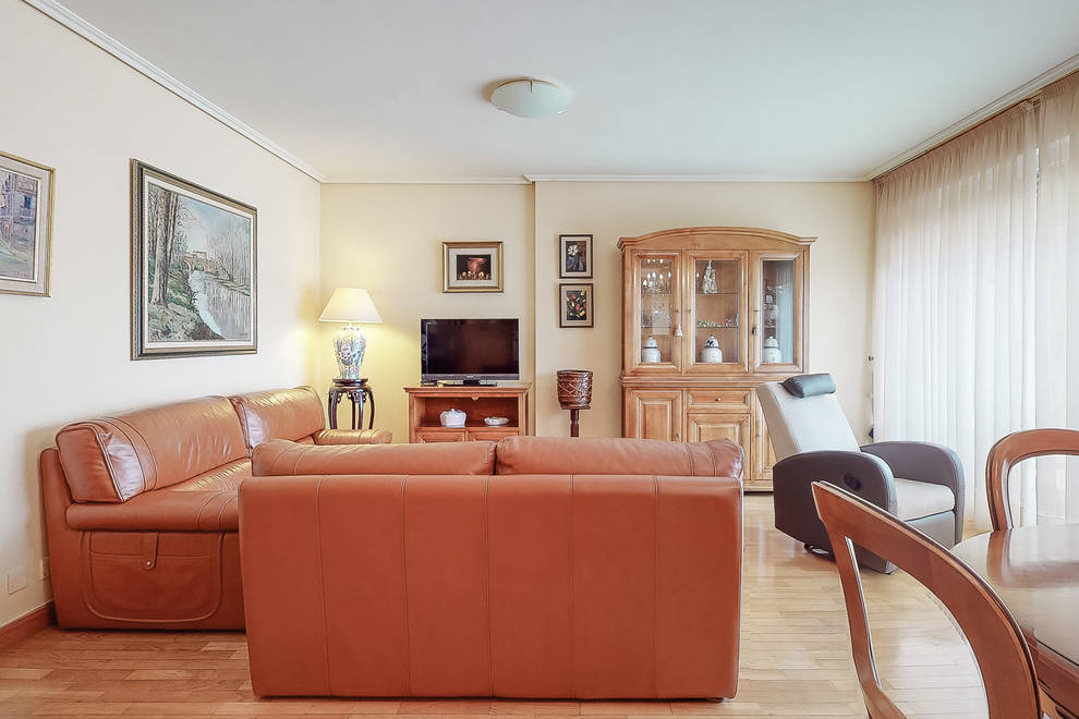 Gorráiz: ático en Egues 56