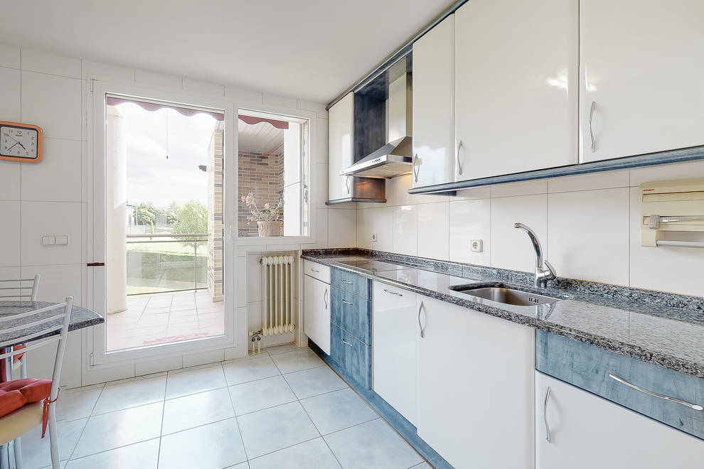 Gorráiz: ático en Egues 56