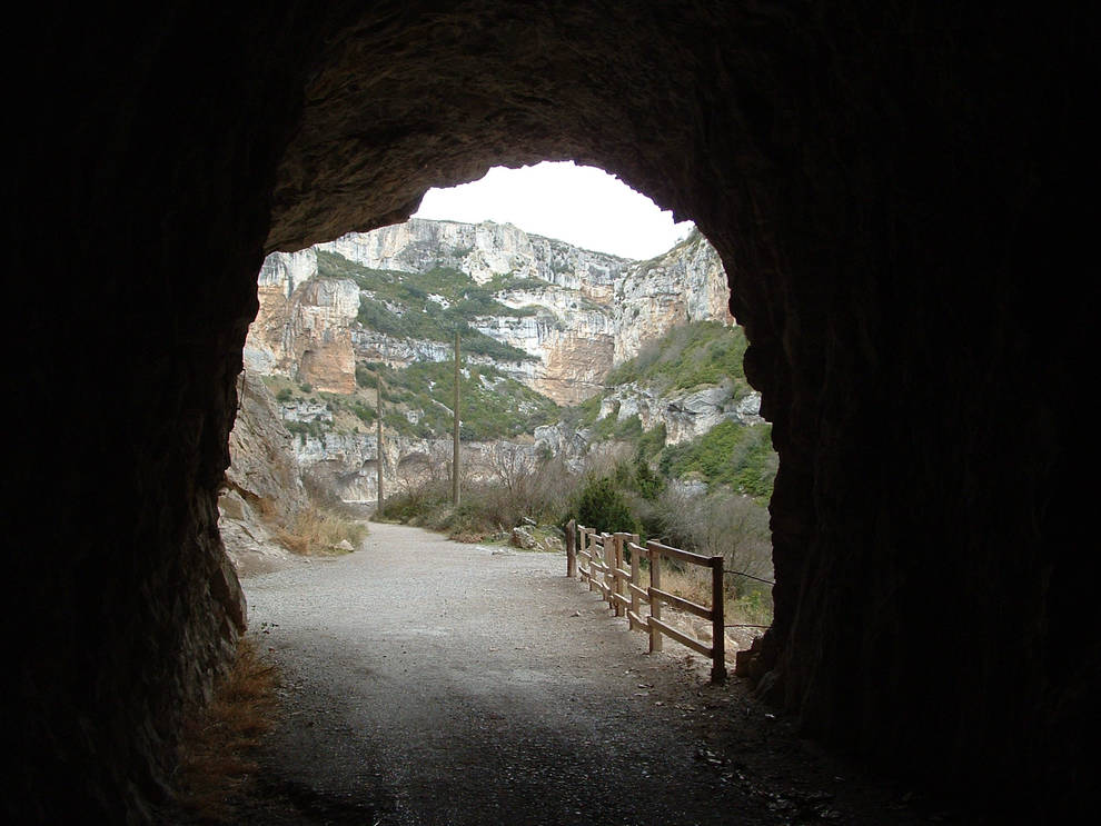 Vista de la Foz de Lumbier desde uno de sus túneles