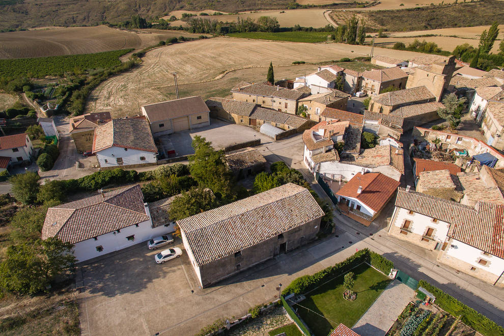 LEACHE: Historia y modernidad apacible