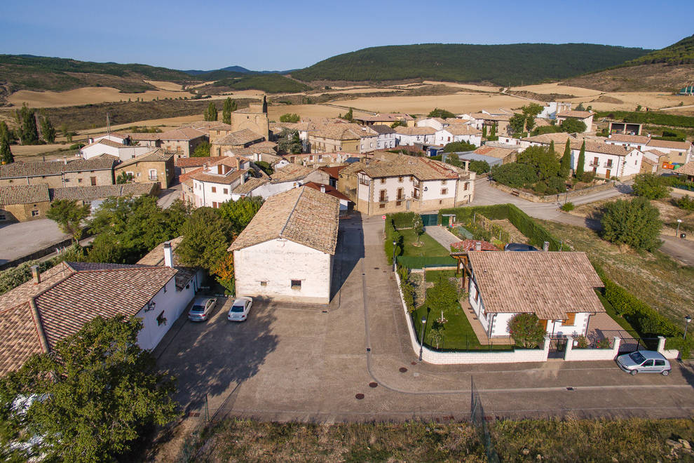 LEACHE: Historia y modernidad apacible