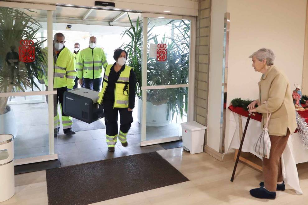 Así llegaron las primeras vacunas a Navarra