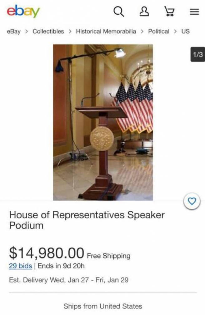Imagen del anuncio de eBay en el que se subasta el atril robado en el Capitolio
