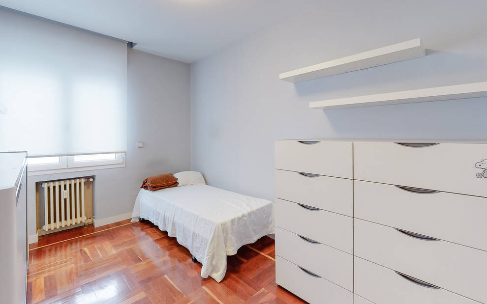 Un piso con altura en el barrio de San Juan