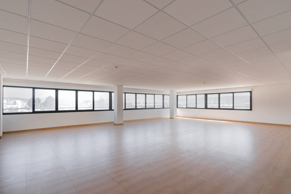 Oficinas con garaje en el Centro Empresarial “Portal de Navarra” de Noáin
